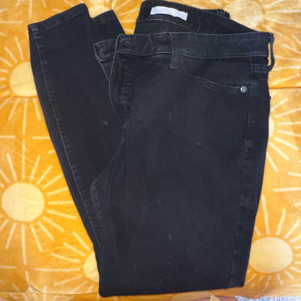 Black Skinny Jeans